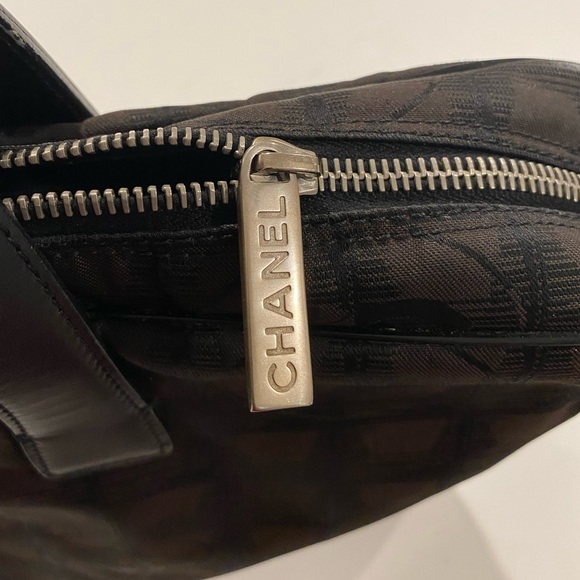 Authentic Chanel Laptop Bag - Picture 3 of 11
